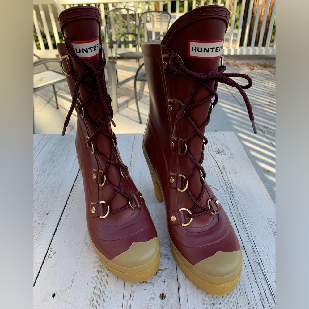 Hunter ‘East Village’ Gabby Women's Burgundy Lace-Up Rain boots